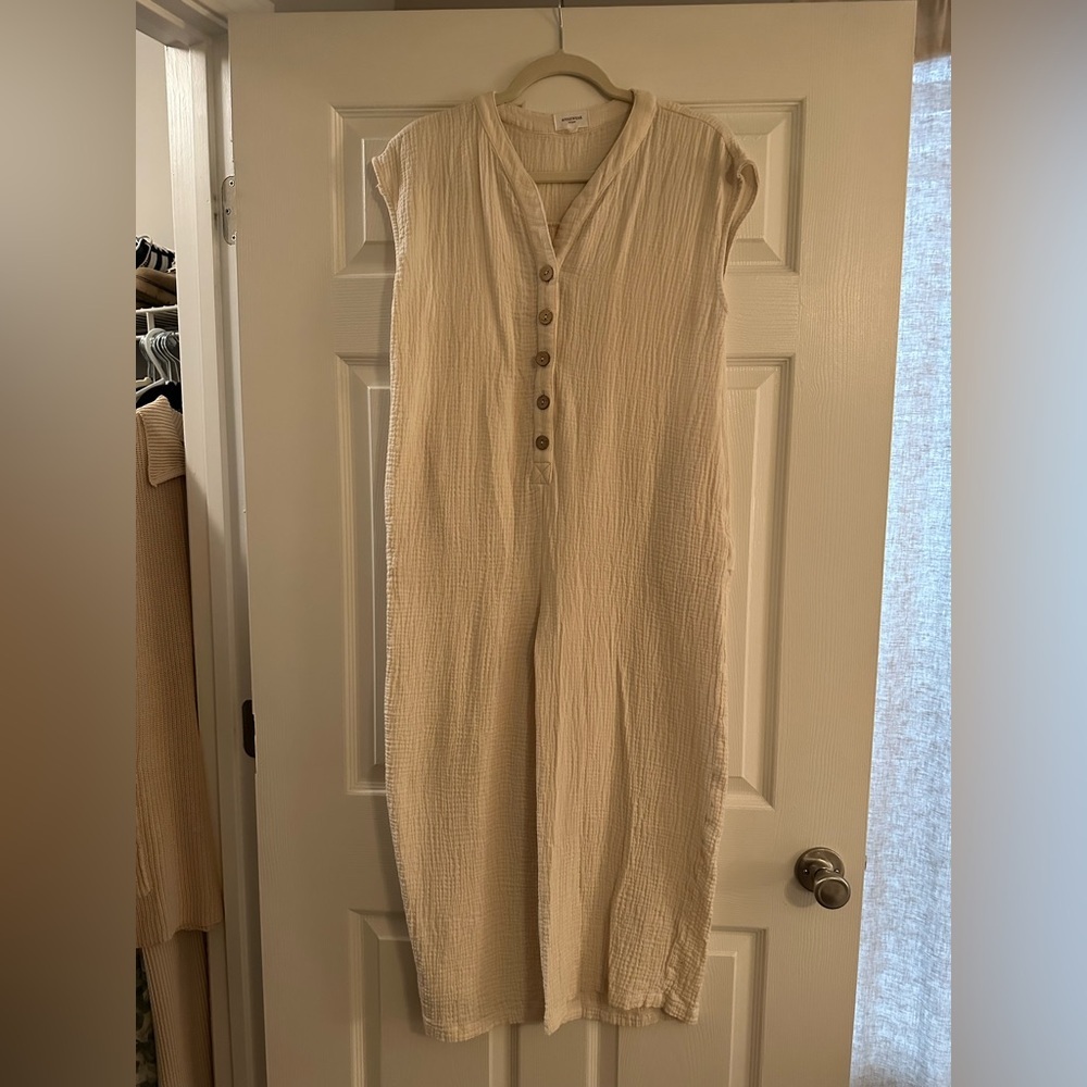 NWOT COMFY OVERSIZED CASUAL CREAM/OATMEAL JUMPSUIT WITH BUTTONS - Picture 6 of 9